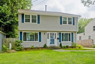 391 Plumtree Rd, Springfield, MA 01118