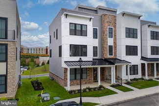 304 Squire Dr, Newtown Township, PA 19073