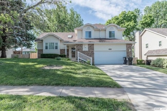 1009 E Cary St, Papillion, NE 68046