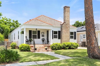 18 Davis Blvd, New Orleans, LA 70121