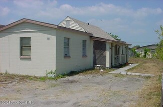 2114 Henry St NE, Palm Bay, FL 32905