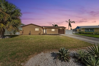 5108 Commonwealth Rd, Palmetto, FL 34221
