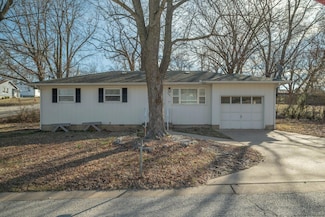 1201 Hearrell Ave, Neosho, MO 64850