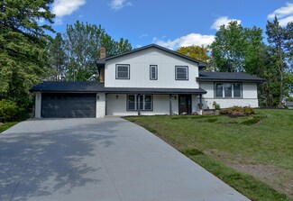 8524 Hopewood Ln N, New Hope, MN 55427