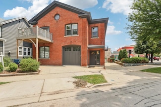 1442 N Franklin Place Unit 3, Milwaukee, WI 53202