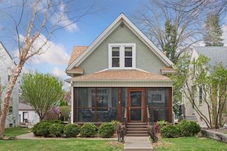 1910 Mckinley St NE, Minneapolis, MN 55418