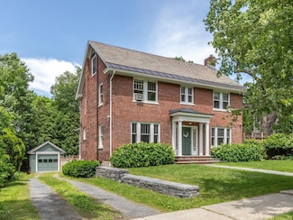 48 Henderson Terrace, Burlington, VT 05401