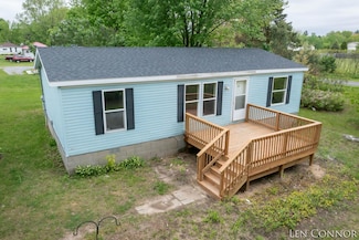 7975 Becker St NE, Cedar Springs, MI 49319