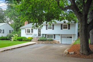 10 Hathaway Cir, Arlington, MA 02476