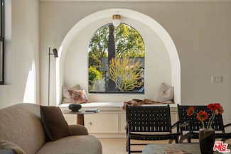 3923 Revere Ave, Los Angeles, CA 90039