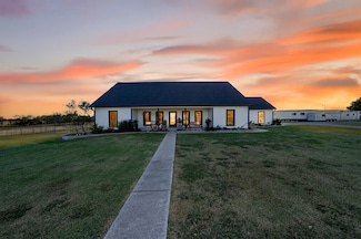 3901 Farm To Market Road 667, Frost, TX 76641