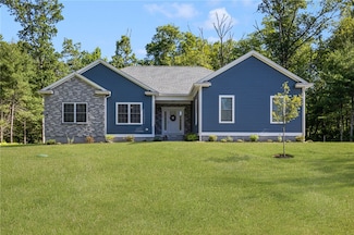 7 Avery Way, Richmond, RI 02898
