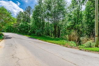 7118 Flagstone Dr, Ooltewah, TN 37363