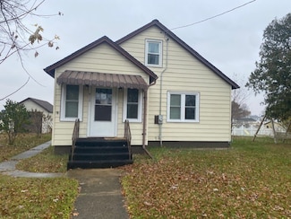 412 W 2nd St, Lostant, IL 61334