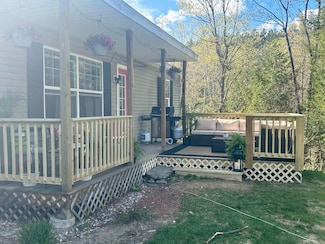42 Haystack Rd, Grantham, NH 03753