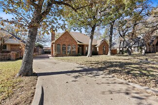 11 Sue Ct, Mansfield, TX 76063