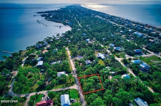1028 Porter St, East Point, FL 32328