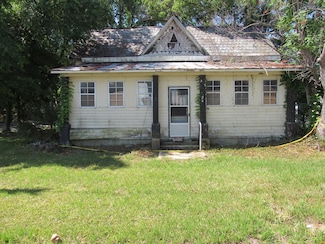 224 4th Ave SE, Moultrie, GA 31768