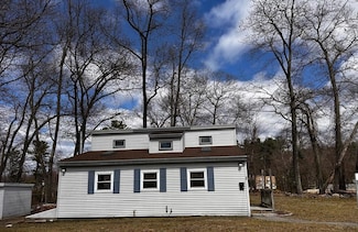 15 Bay State Rd, Tyngsboro, MA 01879