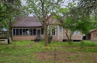 2816 Avenue G, Bay City, TX 77414