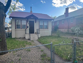 815 3rd St, Las Vegas, NM 87701