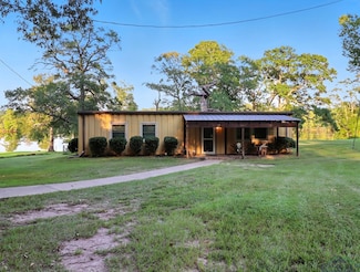 402 Watson Rd, Longview, TX 75604