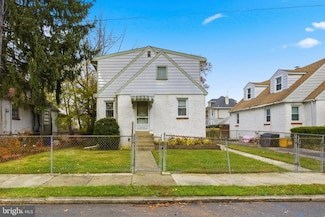933 Bedford Ave, Darby, PA 19023