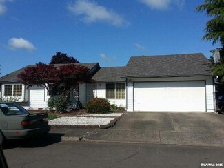 347 Hawthorne Ct NE, Salem, OR 97301