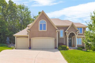 983 E 121st Place, Olathe, KS 66061