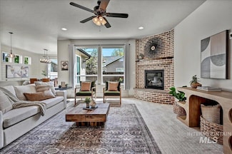 2128 N Woodcreek St, Boise, ID 83704