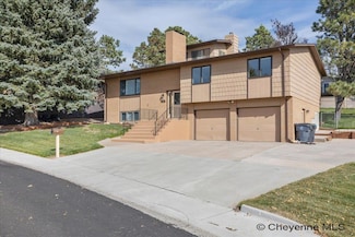 705 Ranger Dr, Cheyenne, WY 82009