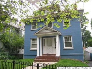 251 St Pauls Ave, Staten Island, NY 10304