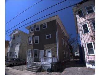 30 Frederick St, Providence, RI 02908