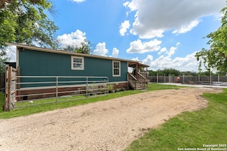 235 Overlook Rd, San Antonio, TX 78233