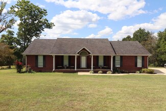 2340 Oldham Rd, Hartsville, TN 37074