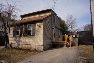 153 Northup St, Warwick, RI 02889