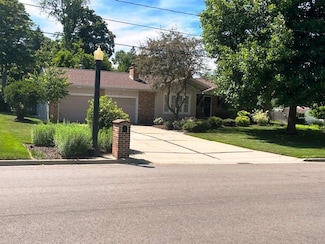 514 Bailey Dr, Big Rapids, MI 49307