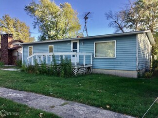 806 W Market St, New Sharon, IA 50207