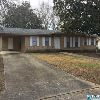 5012 Oak Leaf Cir, Adamsville, AL 35005