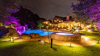 940 Meadows Rd, Geneva, IL 60134