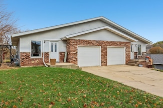 209 211 Buechner Dr, Mount Horeb, WI 53572