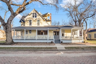 301 E Santa fe St, Marion, KS 66861