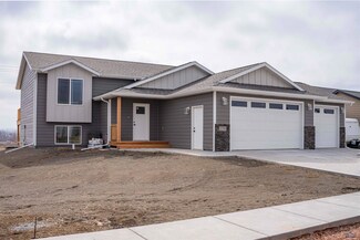 3709 Blackpowder Rd, Rapid City, SD 57703