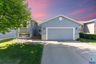 7127 W 50th St, Sioux Falls, SD 57106