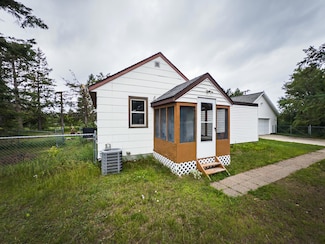 709 Lake Ave SE, Bemidji, MN 56601