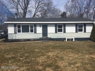 1459 36th St SE, Grand Rapids, MI 49508