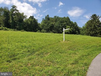 6542 S Clifton Rd, Frederick, MD 21703