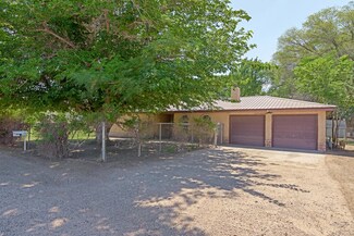 21 Smith Loop, Los Lunas, NM 87031