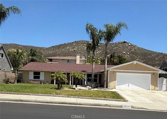 5525 Peacock Ln, Riverside, CA 92505