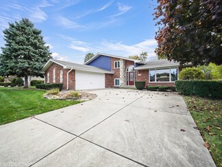 13221 Oakwood Dr, Homer Glen, IL 60491